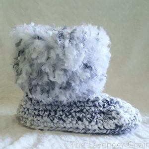 Read more about the article Boots with the Fur Crochet Pattern