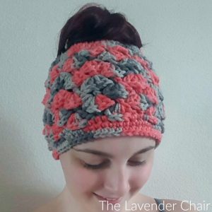 Read more about the article Shelby’s Messy Bun Beanie Crochet Pattern
