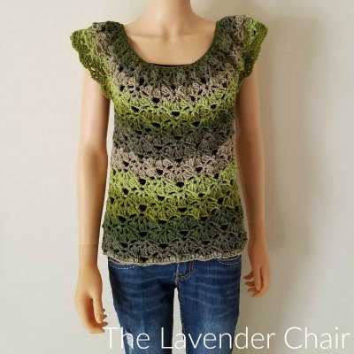 Read more about the article Rounded Yoke Falling Fans Top (Adult) Crochet Pattern
