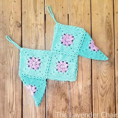 Read more about the article Granny Flower Crop Top Crochet Pattern