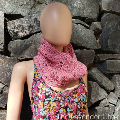 Read more about the article Lacy Shells Cowl Crochet Pattern