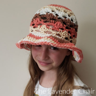 Read more about the article Meshy Shells Child Sun Hat Crochet Pattern