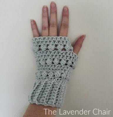 Read more about the article Pearl Fingerless Gloves Crochet Pattern